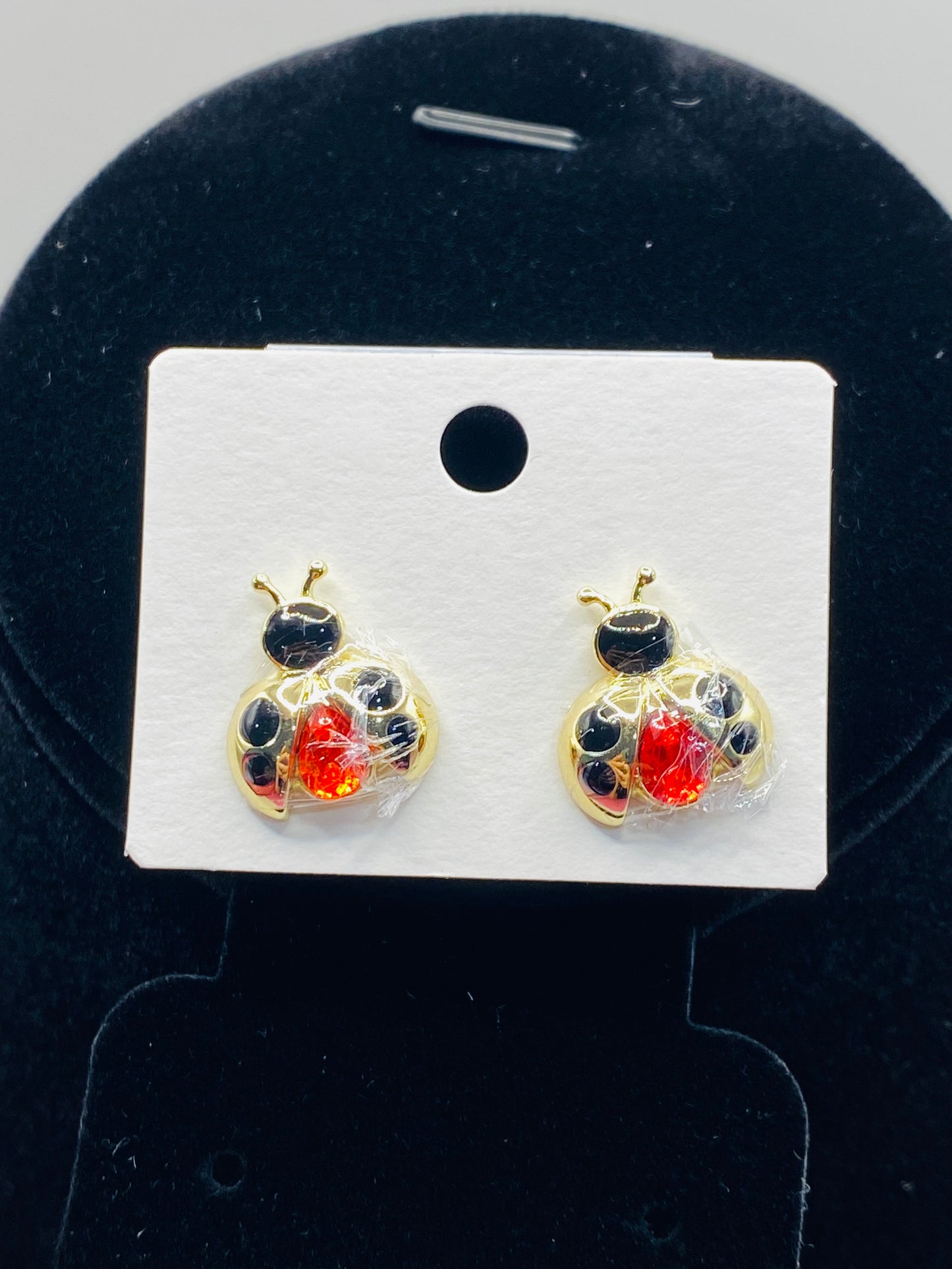 Arete mariquita